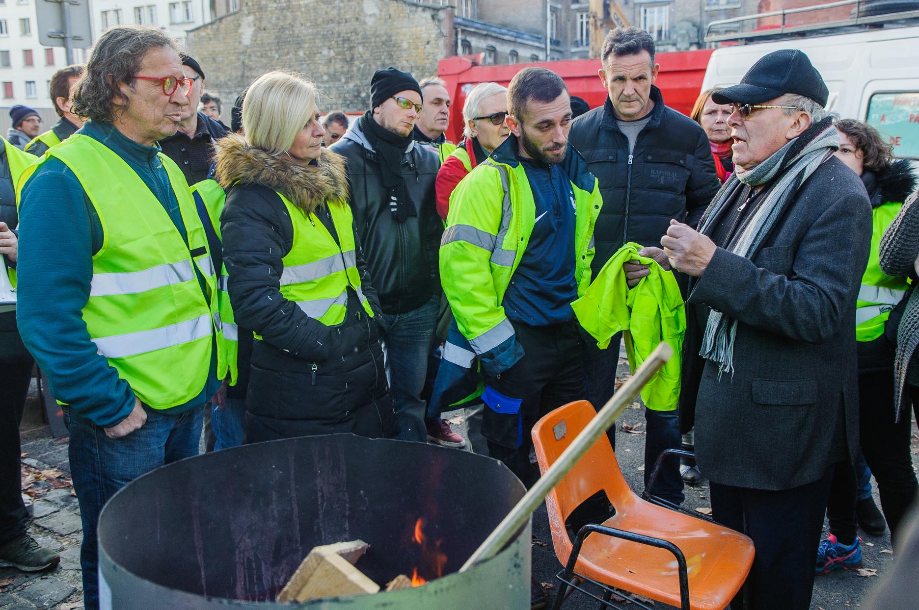 A Charleville Mézières Les Gilets Jaunes Ne Désarment Pas